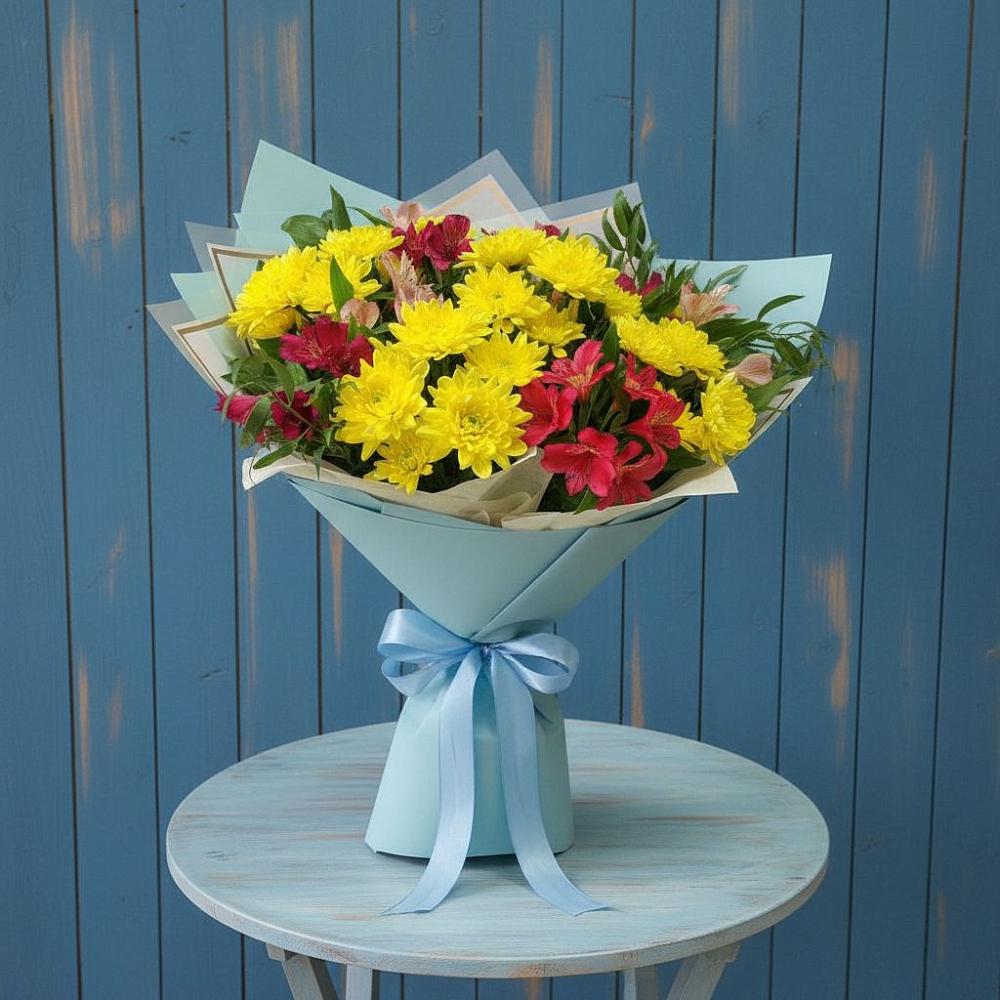 Букет цветов из: Альстромерии и Хризантемы в Москве