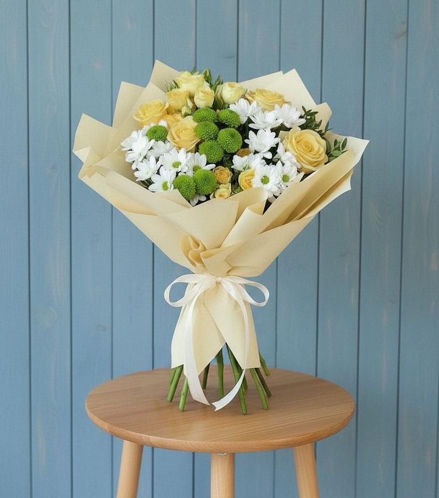 Букет цветов из: Хризантемы и Розы в Москве