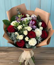 Букет цветов из:  Розы и Альстромерии в Москве