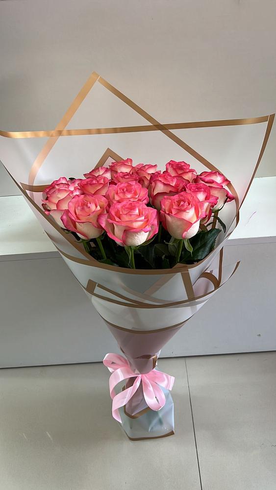 Розовые розы Сеньорита в Москве Букет Розовые розы Сеньорита в Москве