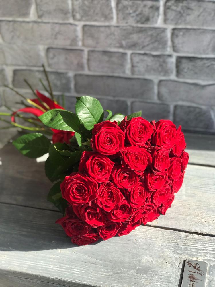 Букет Красные розы Фридом в Москве