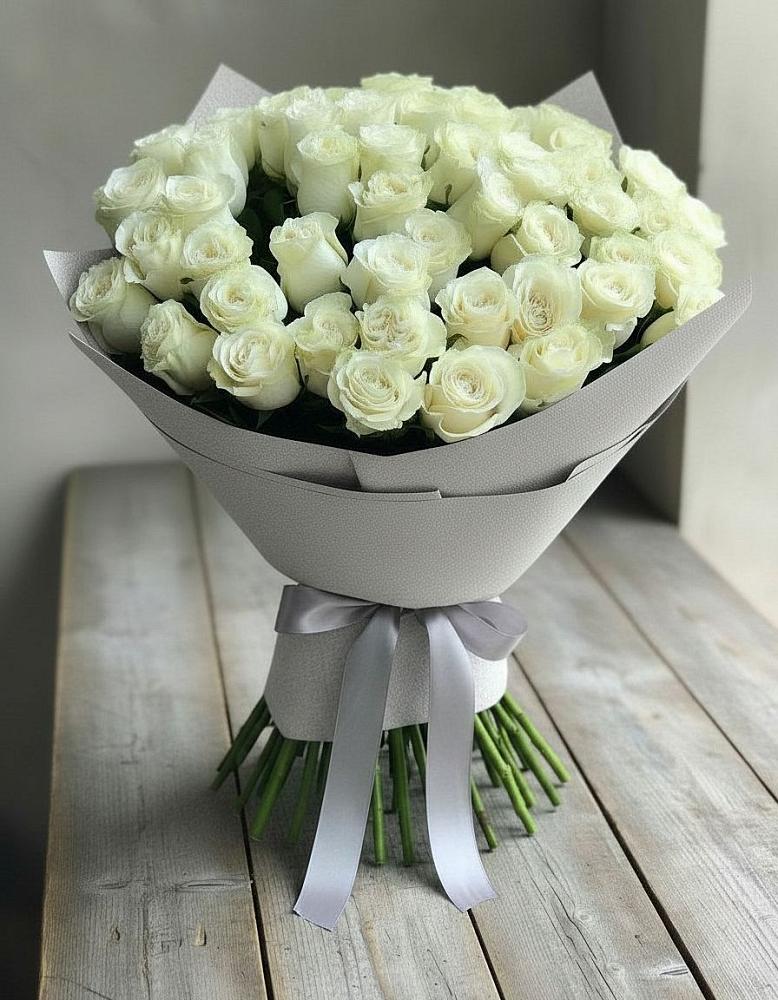 Букет 35 Белых роз в Москве