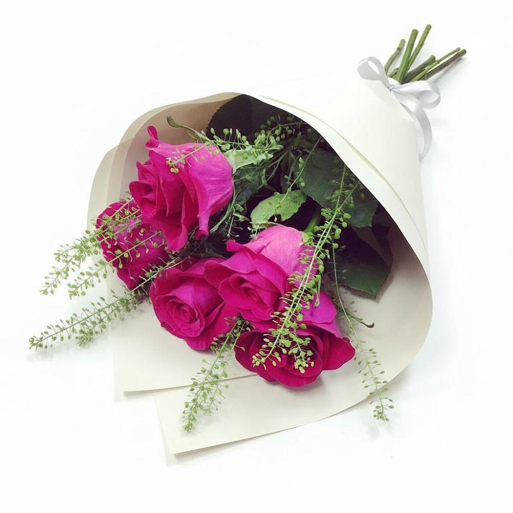 Букет ярко-розовый в Москве Букет цветов из: Розы в Москве