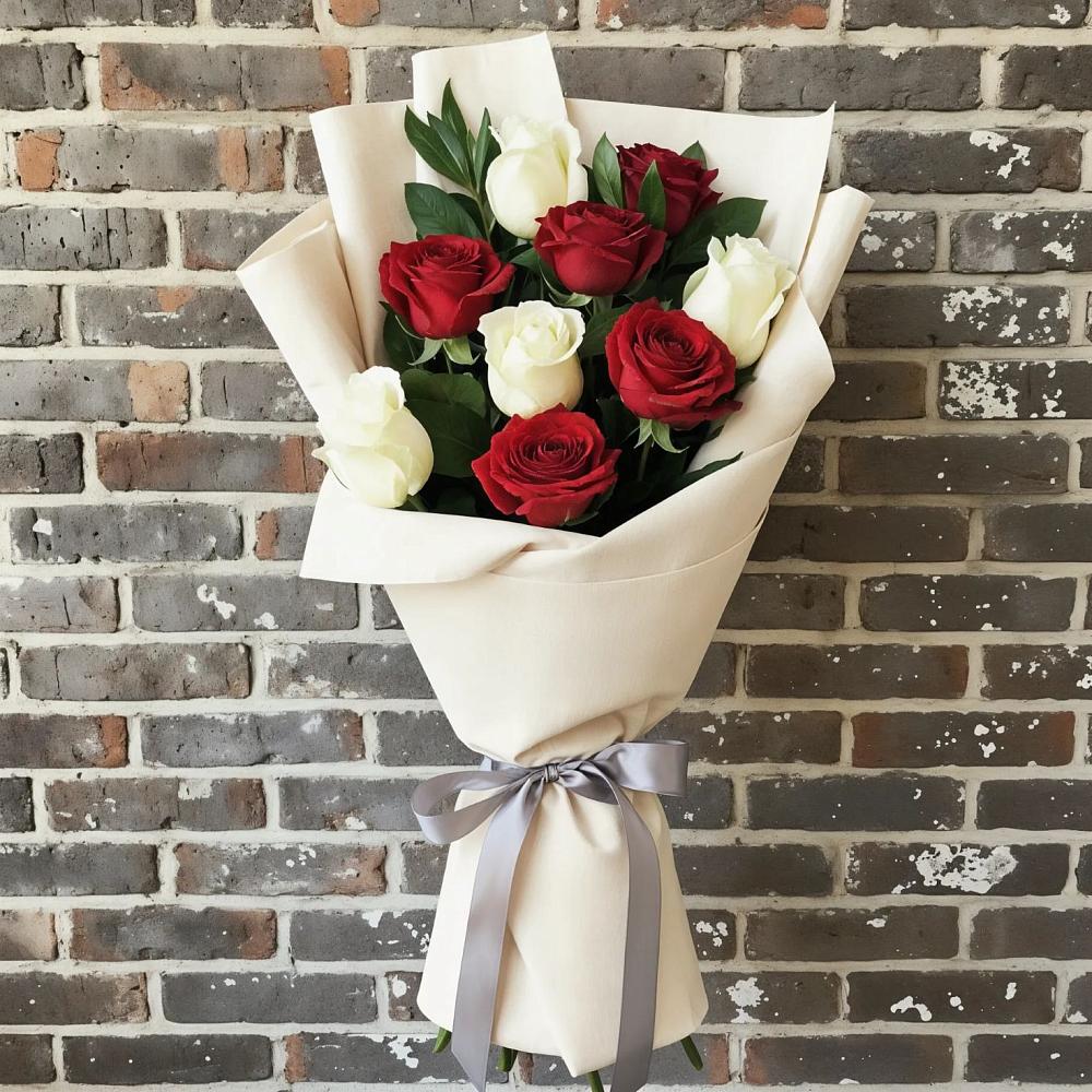 Букет цветов из: Розы в Москве