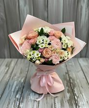 Букет цветов из:  Гвоздики, Розы и Хризантемы в Москве