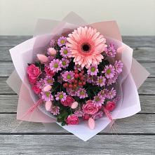 Букет цветов из:  Розы, Герберы и Хризантемы в Москве